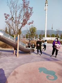 滑梯