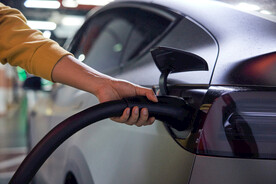 新能源汽车充电