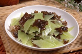 青笋炒木耳