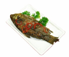 酥鲫鱼