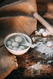 汤圆和勺子