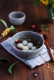 碗里的汤圆