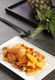 港式菠萝咕咾肉