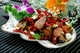 大蒜干椒炒腊肉