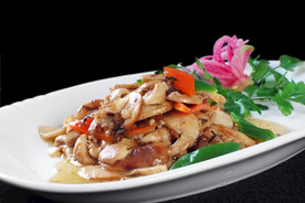 橄榄肉碎炒松茸