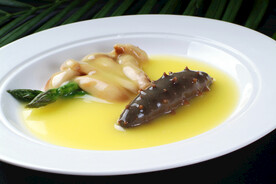 宫廷松茸烩辽参