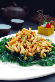 糊辣薄荷叶炒竹蛹