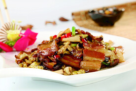 脆黄瓜白椒炒腊肉