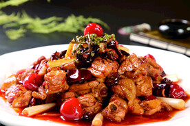 大嘴生炒小公鸡 