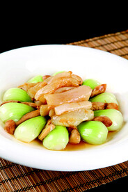 黑椒松茸菌鹿筋