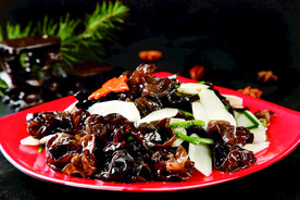 黑木耳炒铁棍山药