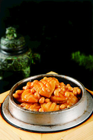 石锅茄汁豆煮鲜鲍