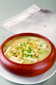 小豆芽煨豆腐