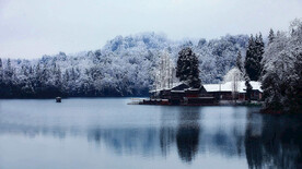 公园雪景