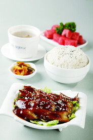蒲烧鳗鱼饭