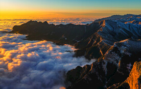 贺兰山   