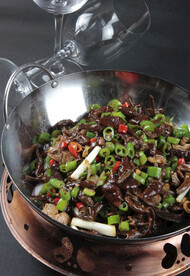 小炒野山菌