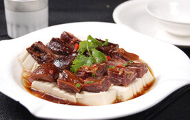 豆腐蒸腊鸭