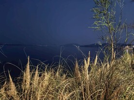 湖面夜景