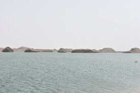 水上雅丹风景
