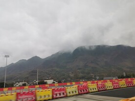 云雾缭绕