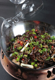 小炒野山菌