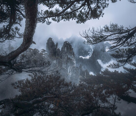山峦叠嶂