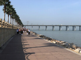 海边漫步