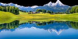 冰山草地湖泊树林PNG