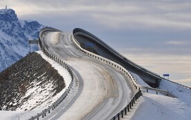 雪天公路