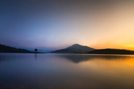 湖畔黄昏