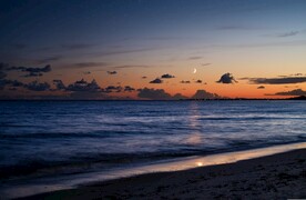黄昏海面