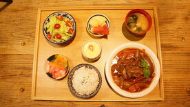 秘制牛肉定食