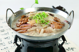 锅仔羊杂