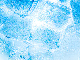 冰块清凉背景
