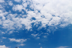 蓝天白云
