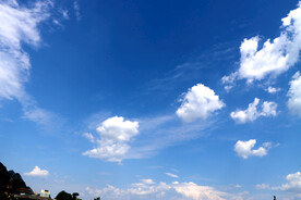 蓝天白云