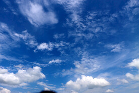 蓝天白云