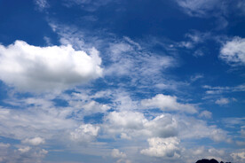 蓝天白云