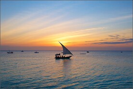 帆船大海