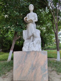 公园雕像