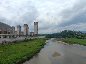 水岸风光
