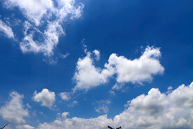 蓝天白云