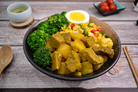 咖喱牛肉盖浇饭