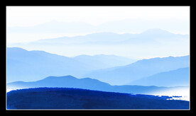 山水  蓝色渐变背景