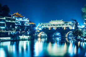 凤凰古镇夜景 