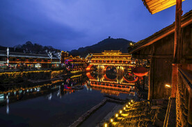 凤凰古镇夜景 