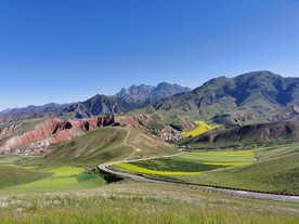 祁连山 卓尔山