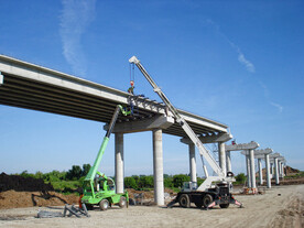 高架桥施工工地