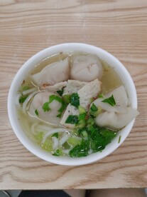 鱼皮饺粿条